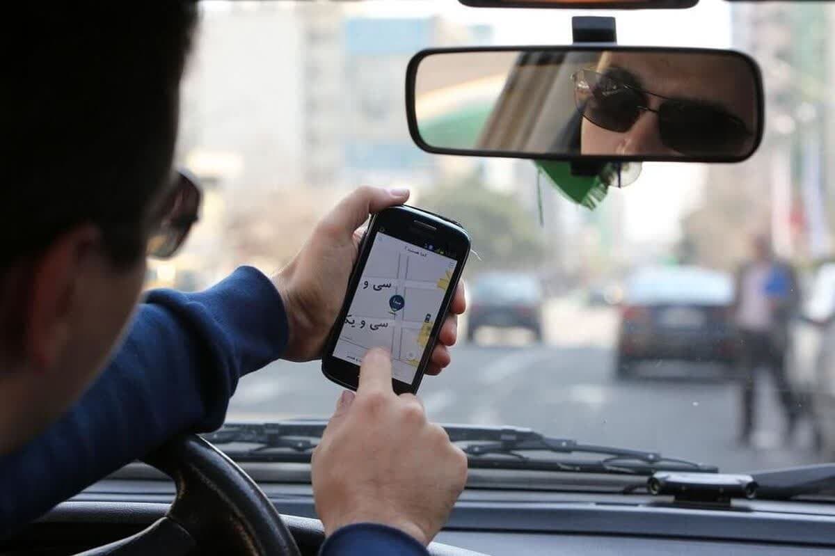 بین رانندگان و مدیران تاکسی‌های اینترنتی رابطه کارگری و کارفرمایی برقرار نیست